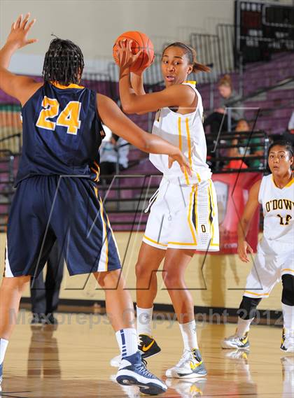 Thumbnail 2 in Bishop O'Dowd vs. Riverdale Baptist (Nike Tournament of Champions) photogallery.