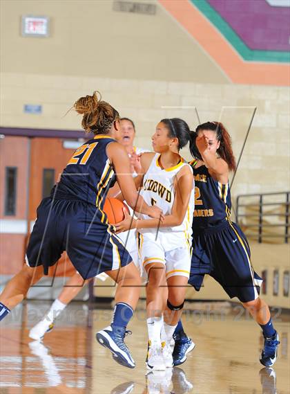 Thumbnail 1 in Bishop O'Dowd vs. Riverdale Baptist (Nike Tournament of Champions) photogallery.