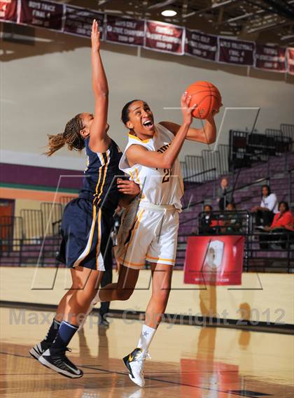 Thumbnail 2 in Bishop O'Dowd vs. Riverdale Baptist (Nike Tournament of Champions) photogallery.