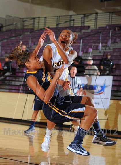 Thumbnail 3 in Bishop O'Dowd vs. Riverdale Baptist (Nike Tournament of Champions) photogallery.