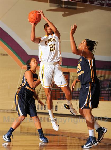 Thumbnail 3 in Bishop O'Dowd vs. Riverdale Baptist (Nike Tournament of Champions) photogallery.