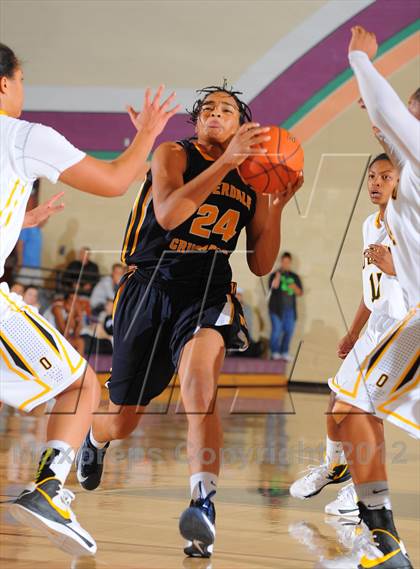 Thumbnail 3 in Bishop O'Dowd vs. Riverdale Baptist (Nike Tournament of Champions) photogallery.