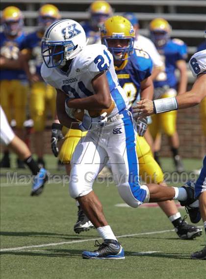 Thumbnail 1 in Simon Kenton vs. Newport Central Catholic (Skyline Crosstown Showdown) photogallery.