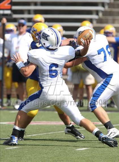 Thumbnail 2 in Simon Kenton vs. Newport Central Catholic (Skyline Crosstown Showdown) photogallery.