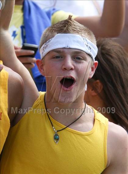 Thumbnail 2 in Simon Kenton vs. Newport Central Catholic (Skyline Crosstown Showdown) photogallery.