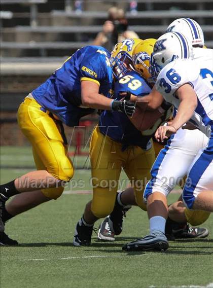 Thumbnail 3 in Simon Kenton vs. Newport Central Catholic (Skyline Crosstown Showdown) photogallery.