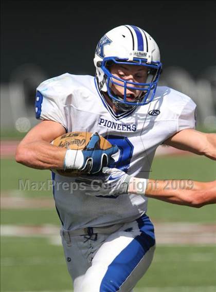 Thumbnail 3 in Simon Kenton vs. Newport Central Catholic (Skyline Crosstown Showdown) photogallery.