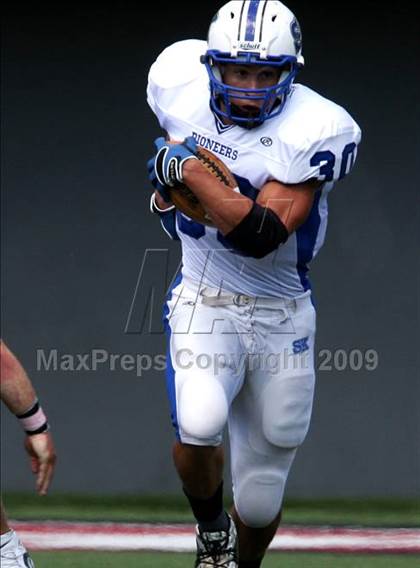 Thumbnail 1 in Simon Kenton vs. Newport Central Catholic (Skyline Crosstown Showdown) photogallery.