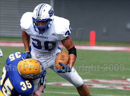 Thumbnail 3 in Simon Kenton vs. Newport Central Catholic (Skyline Crosstown Showdown) photogallery.
