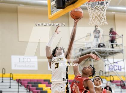 Thumbnail 3 in Harvard-Westlake vs. Mountain Pointe (Hoophall West Tournament) photogallery.