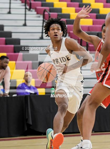 Thumbnail 3 in Harvard-Westlake vs. Mountain Pointe (Hoophall West Tournament) photogallery.