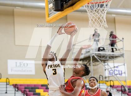 Thumbnail 2 in Harvard-Westlake vs. Mountain Pointe (Hoophall West Tournament) photogallery.