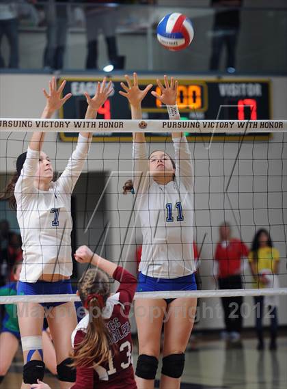 Thumbnail 2 in Tri-City Christian vs. Branson (CIF State D5 Final) photogallery.