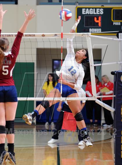 Thumbnail 3 in Tri-City Christian vs. Branson (CIF State D5 Final) photogallery.