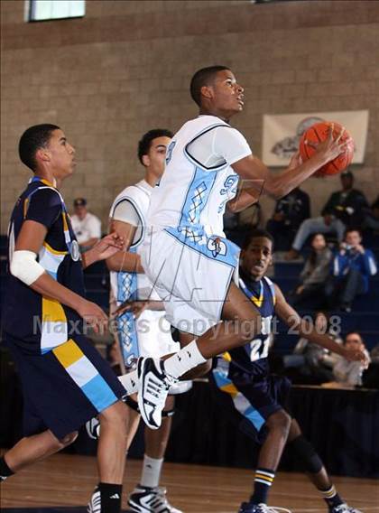 Thumbnail 2 in Sylmar vs Los Osos (Mission Prep Christmas Classic)  photogallery.