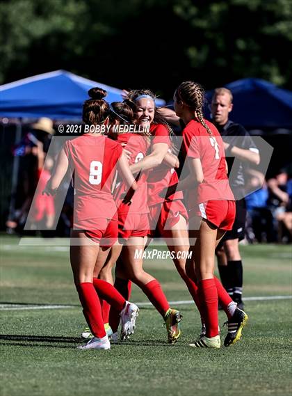 Thumbnail 3 in Cathedral Catholic @ Buchanan (CIF D2 Regional Championship) photogallery.