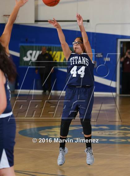 Thumbnail 1 in Community Charter vs. Academia Avance (CIF LA City Section D5 Final) photogallery.