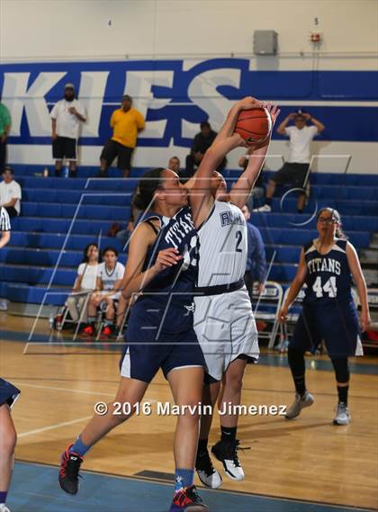 Thumbnail 1 in Community Charter vs. Academia Avance (CIF LA City Section D5 Final) photogallery.