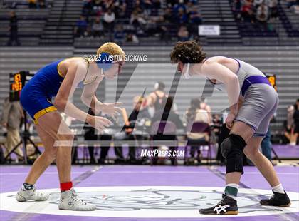 Thumbnail 3 in Brownsburg vs. Homestead (IHSWCA 4A Round 1) photogallery.