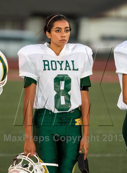 Thumbnail 2 in Royal @ Simi Valley photogallery.