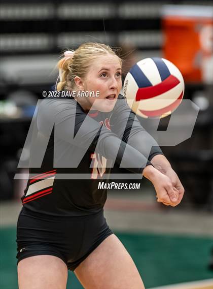 Thumbnail 2 in Emery vs. Grantsville  (UHSAA 3A 2nd Round) photogallery.