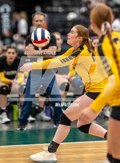 Thumbnail 3 in Emery vs. Grantsville  (UHSAA 3A 2nd Round) photogallery.