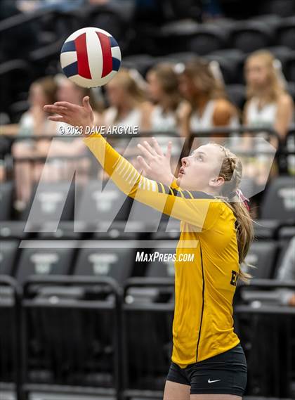Thumbnail 2 in Emery vs. Grantsville  (UHSAA 3A 2nd Round) photogallery.