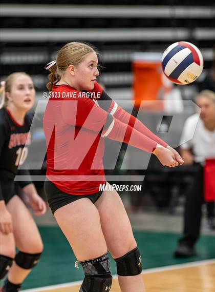 Thumbnail 3 in Emery vs. Grantsville  (UHSAA 3A 2nd Round) photogallery.