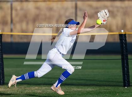 Thumbnail 1 in Broomfield vs Legend (CHSAA 5A quarterfinal)) photogallery.