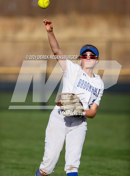 Thumbnail 1 in Broomfield vs Legend (CHSAA 5A quarterfinal)) photogallery.