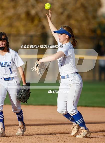Thumbnail 3 in Broomfield vs Legend (CHSAA 5A quarterfinal)) photogallery.