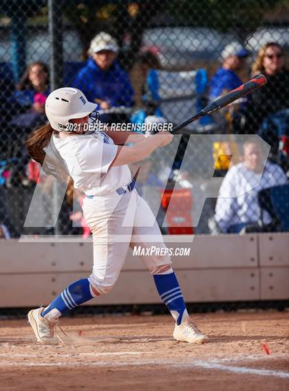 Thumbnail 2 in Broomfield vs Legend (CHSAA 5A quarterfinal)) photogallery.