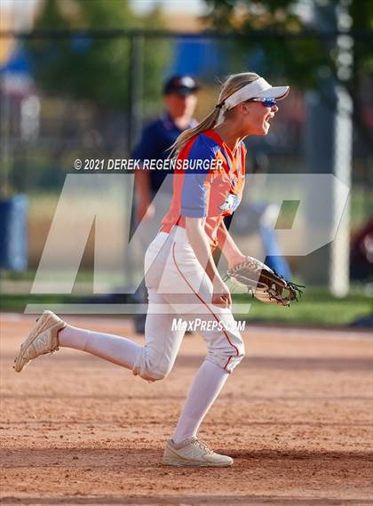 Thumbnail 2 in Broomfield vs Legend (CHSAA 5A quarterfinal)) photogallery.