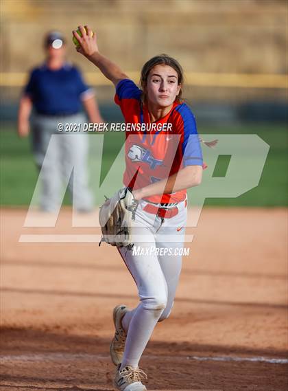 Thumbnail 1 in Broomfield vs Legend (CHSAA 5A quarterfinal)) photogallery.