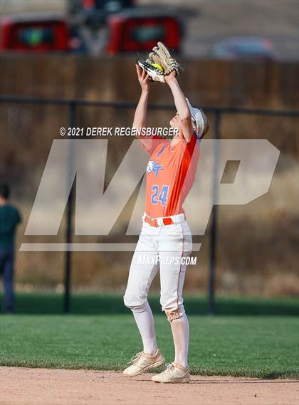 Thumbnail 3 in Broomfield vs Legend (CHSAA 5A quarterfinal)) photogallery.