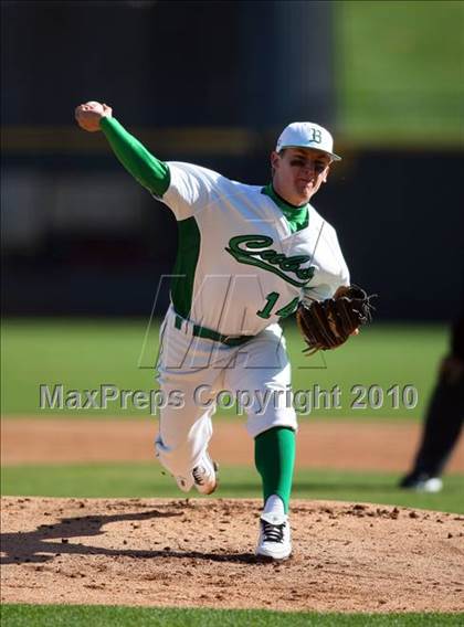 Thumbnail 2 in McNeil vs. Brenham (Rock Hardball Classic) photogallery.