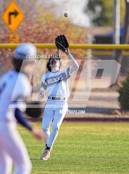 Thumbnail 1 in Chaparral @ Willow Canyon photogallery.