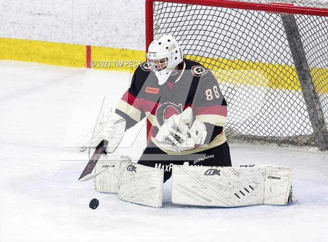 Hockey Season Preview - Orange Lutheran High School