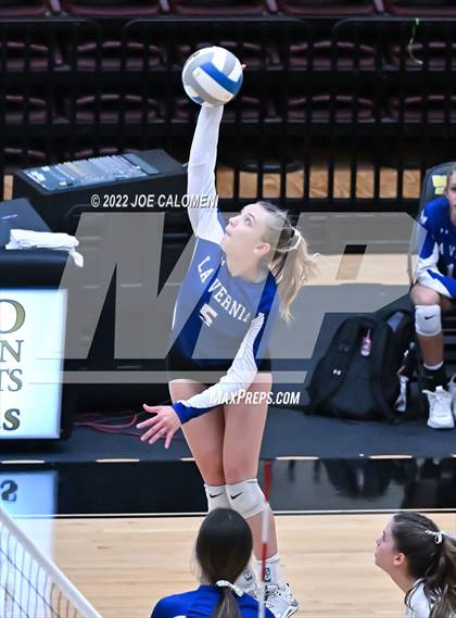 Thumbnail 2 in Davenport vs La Vernia (UIL 4A Region 4 Quarterfinal) photogallery.