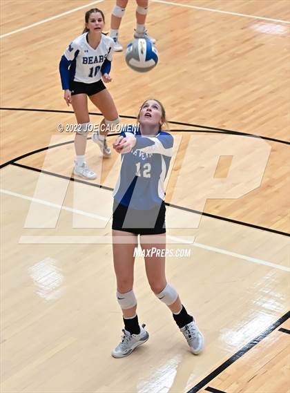 Thumbnail 2 in Davenport vs La Vernia (UIL 4A Region 4 Quarterfinal) photogallery.