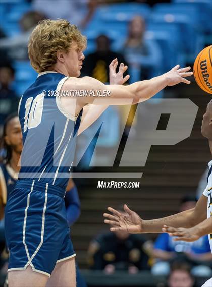Thumbnail 3 in Farmville Central vs Reidsville (NCHSAA 2A Final - Game) photogallery.