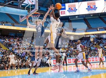 Thumbnail 3 in Farmville Central vs Reidsville (NCHSAA 2A Final - Game) photogallery.