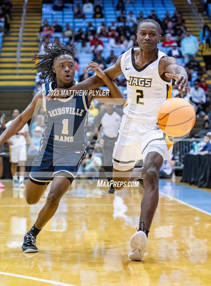Thumbnail 1 in Farmville Central vs Reidsville (NCHSAA 2A Final - Game) photogallery.