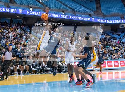 Thumbnail 1 in Farmville Central vs Reidsville (NCHSAA 2A Final - Game) photogallery.