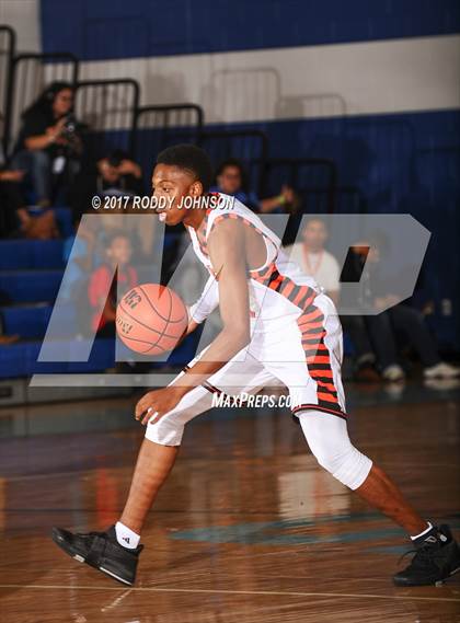 Thumbnail 2 in Lancaster vs. Fort Bend Bush (McDonald's Texas Invitational) photogallery.