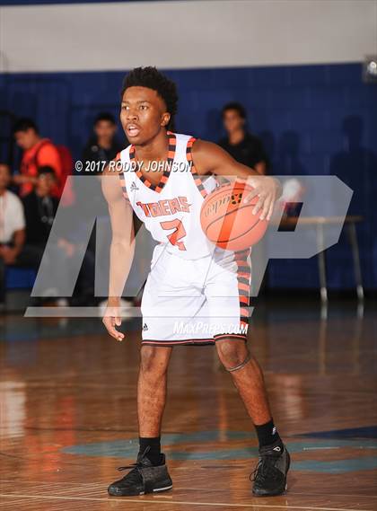 Thumbnail 2 in Lancaster vs. Fort Bend Bush (McDonald's Texas Invitational) photogallery.