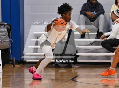 Thumbnail 2 in Clinton vs. Lakewood (Tampa Bay Christmas Invitational) photogallery.