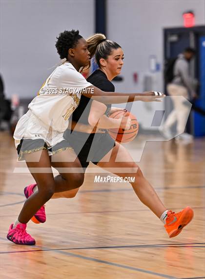 Thumbnail 2 in Clinton vs. Lakewood (Tampa Bay Christmas Invitational) photogallery.