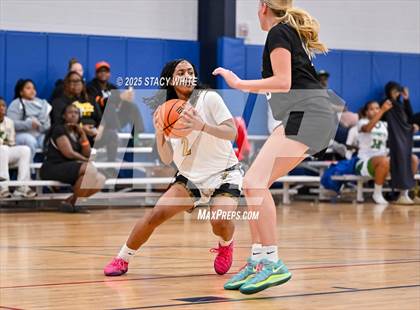 Thumbnail 1 in Clinton vs. Lakewood (Tampa Bay Christmas Invitational) photogallery.