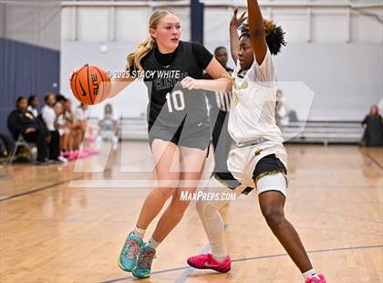 Thumbnail 3 in Clinton vs. Lakewood (Tampa Bay Christmas Invitational) photogallery.